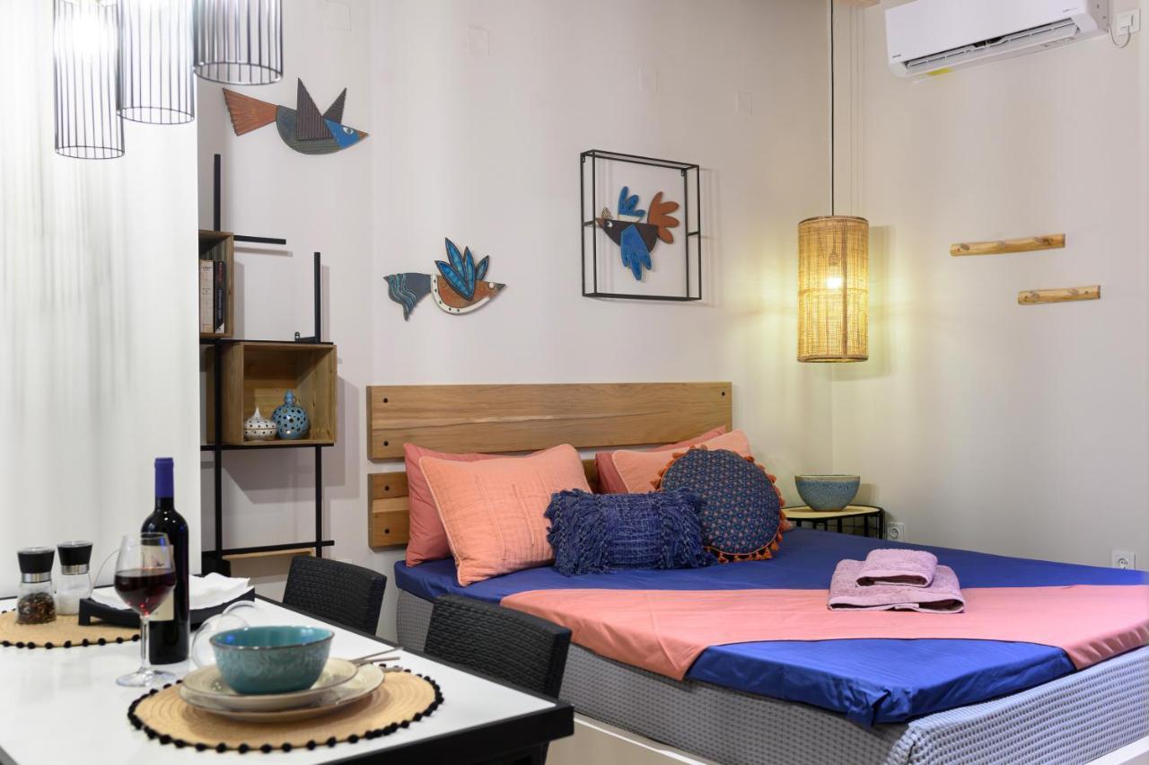 Fiorela'S Casa- A Stylish Loft Apartment In The Heart Of Preveza Esterno foto